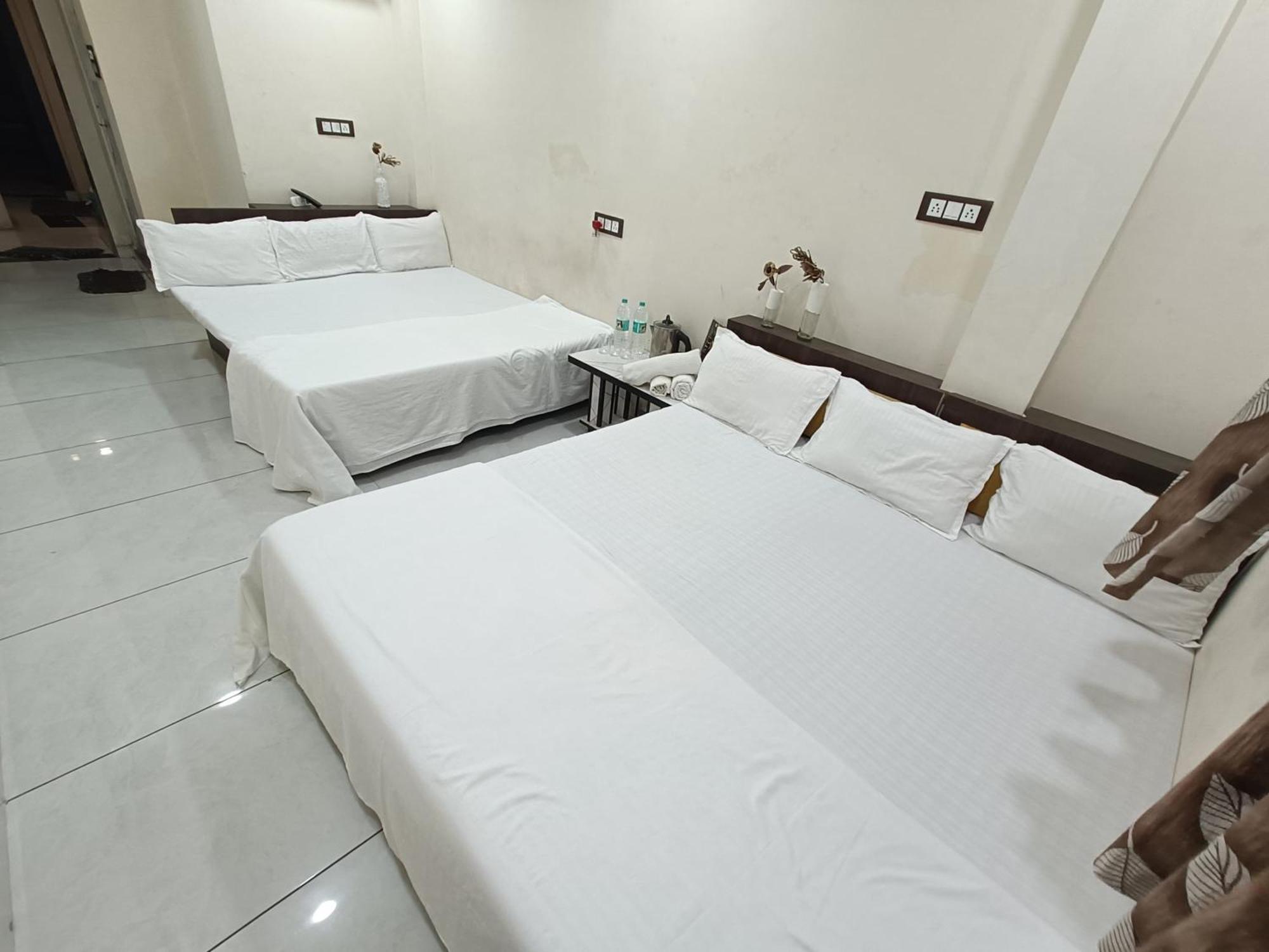 Treebo Yatri Grah Kshipra T Hotel Ujjain Luaran gambar