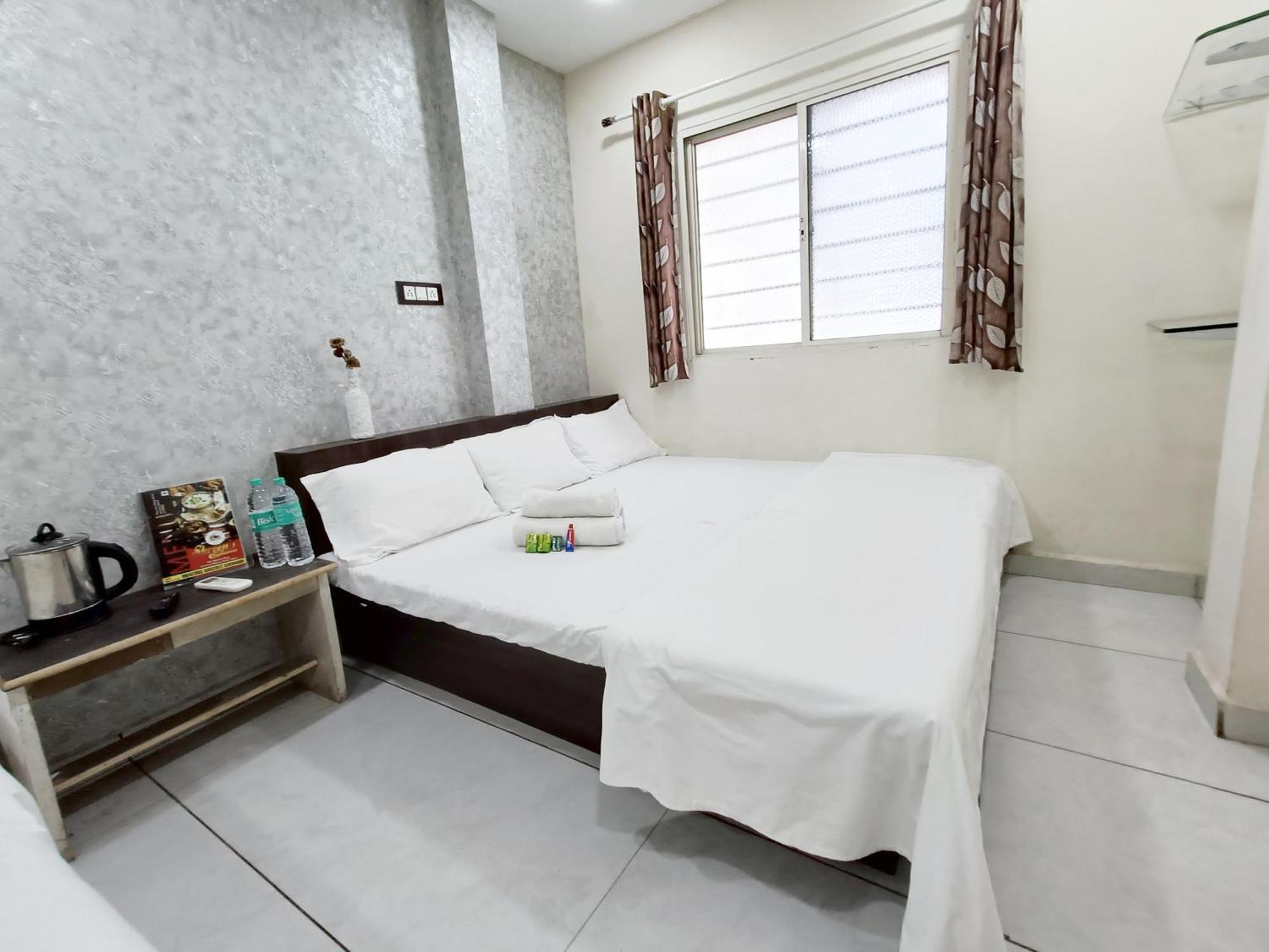 Treebo Yatri Grah Kshipra T Hotel Ujjain Luaran gambar